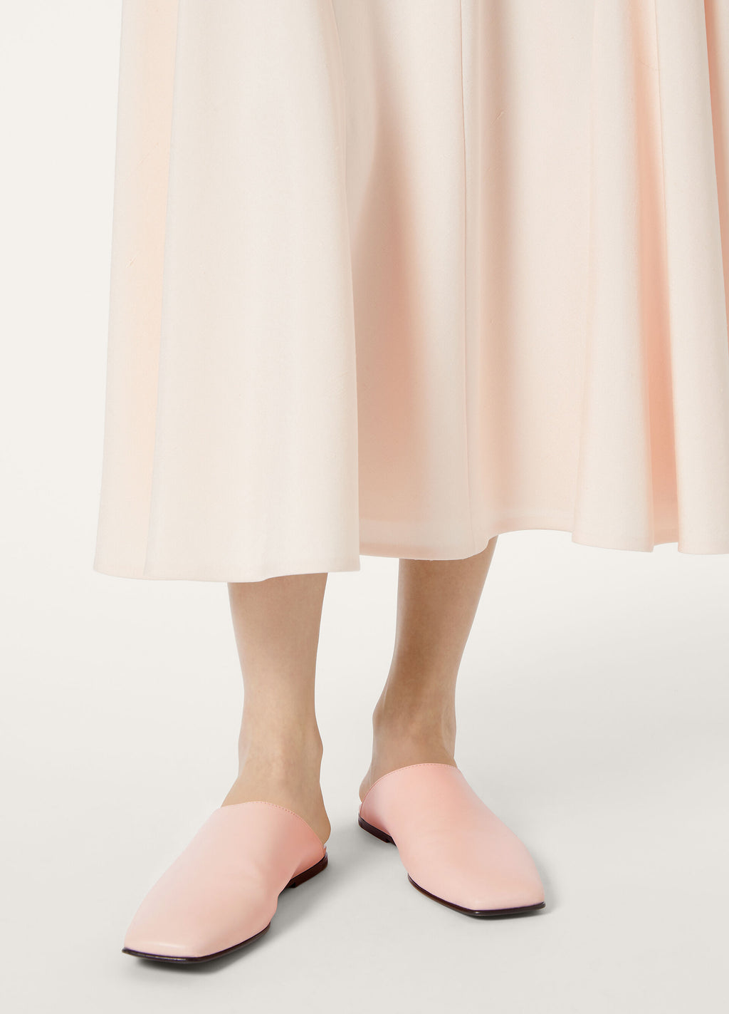 Alba Flat Mule - Fluffy Pink