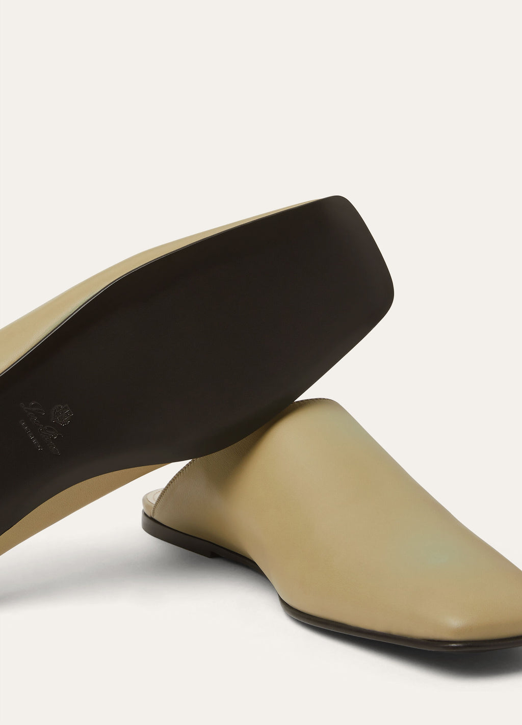 Alba Flat Mule - Dried Taragon
