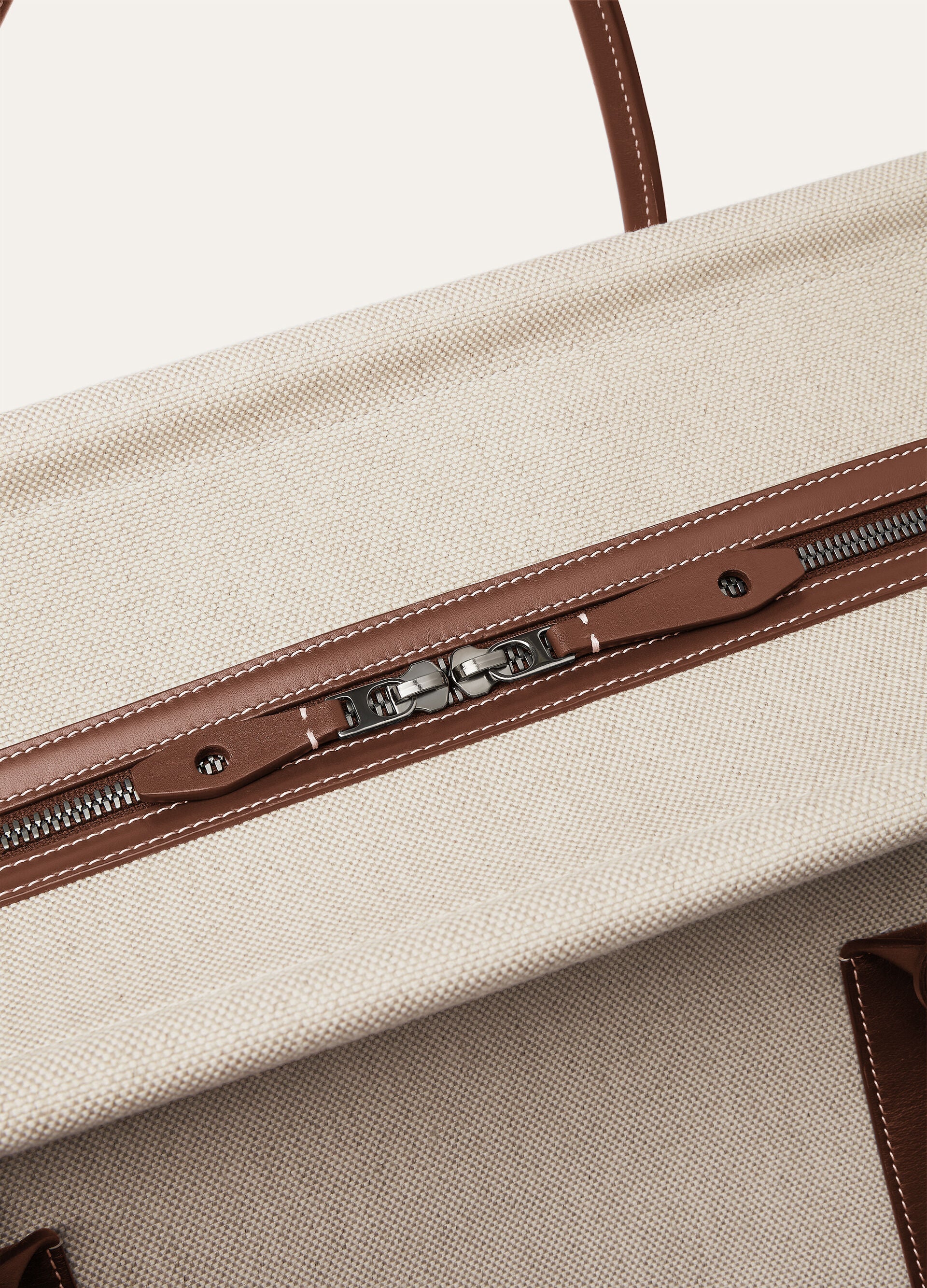 Loom Weekender bag L42 - Natural/Caramel Sugar/Antique Silver