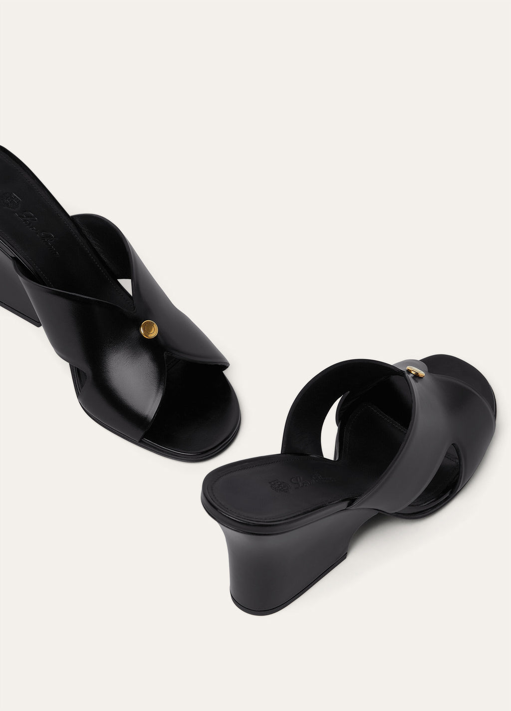 Vera Sandal - Black