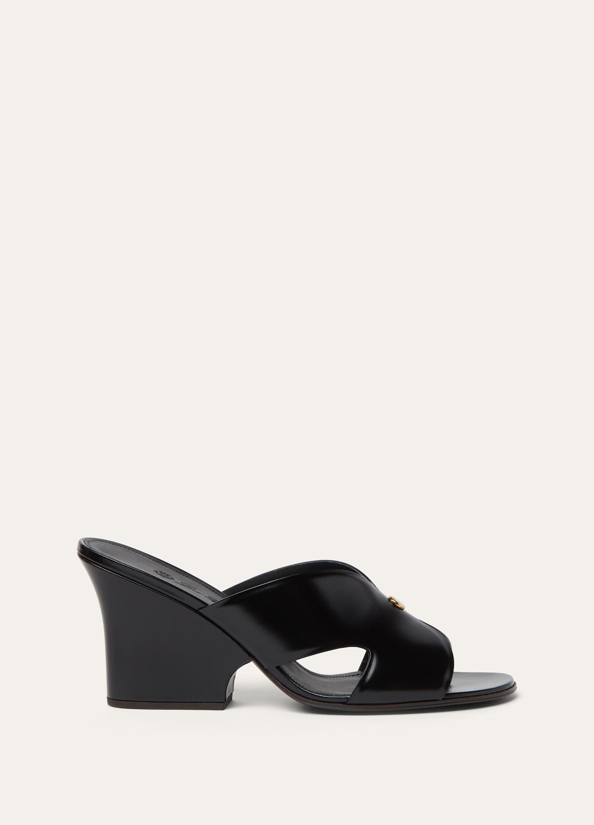 Vera Sandal - Black
