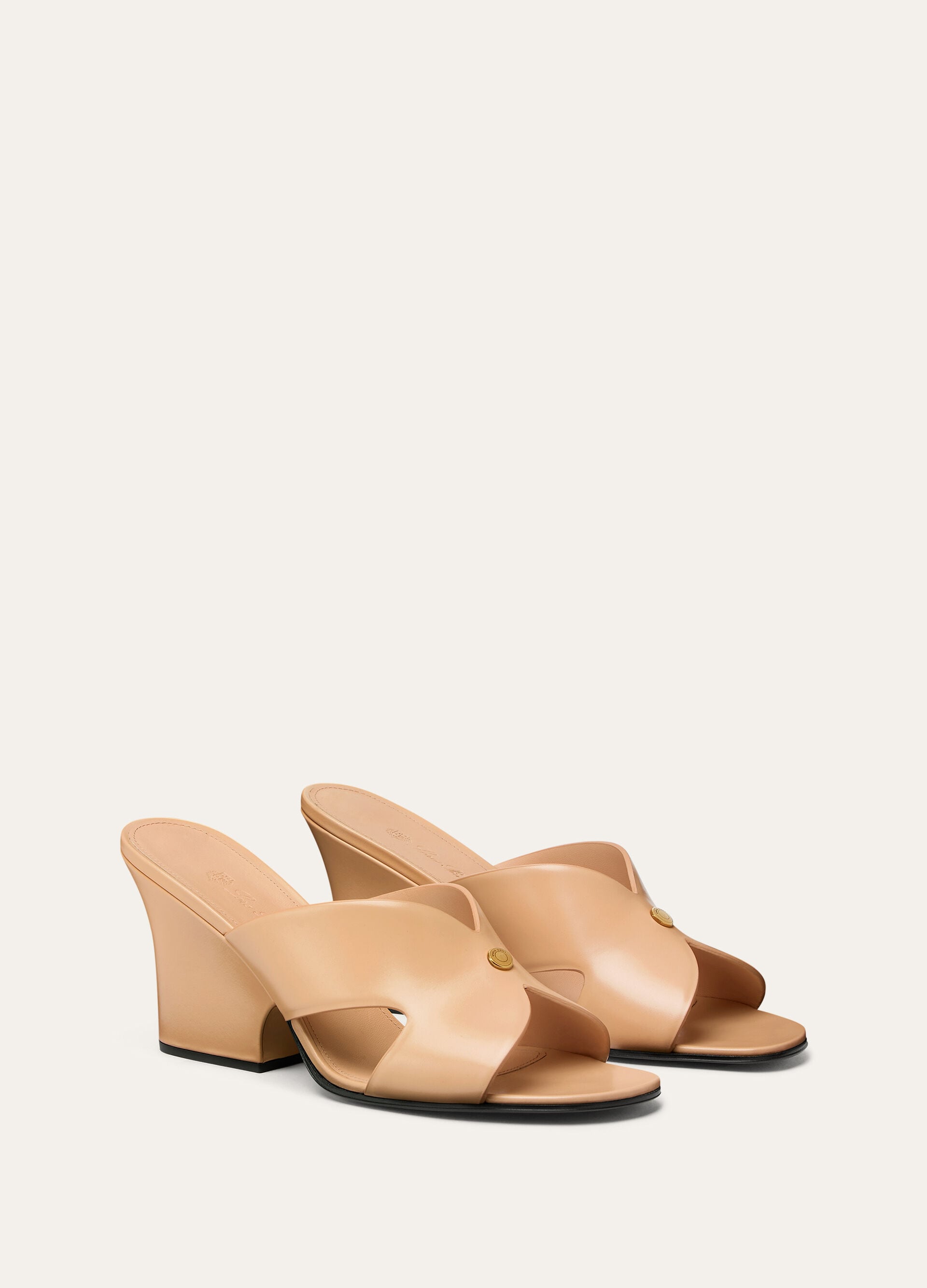 Vera Sandal - Peach Fuzz