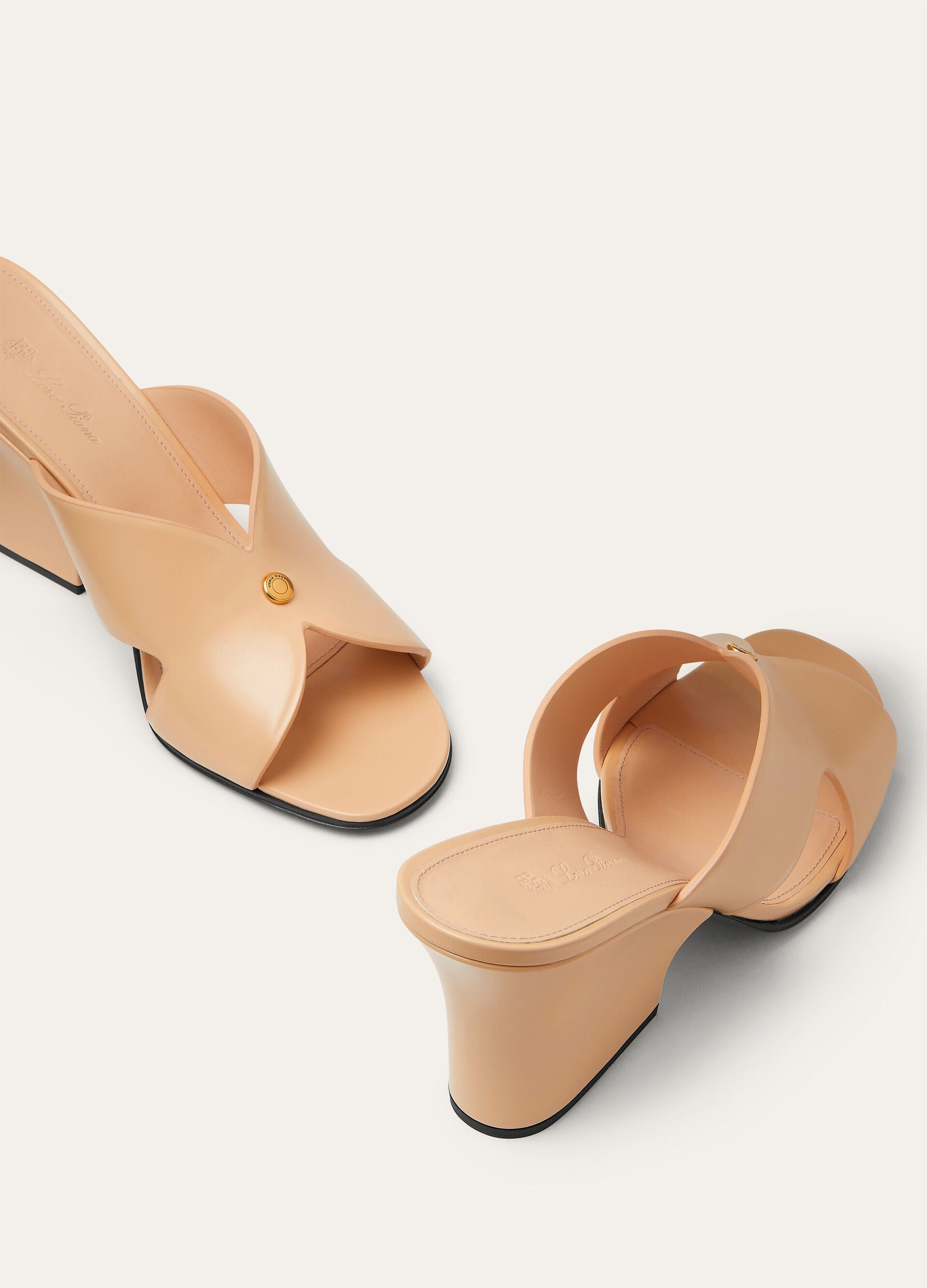 Vera Sandal - Peach Fuzz