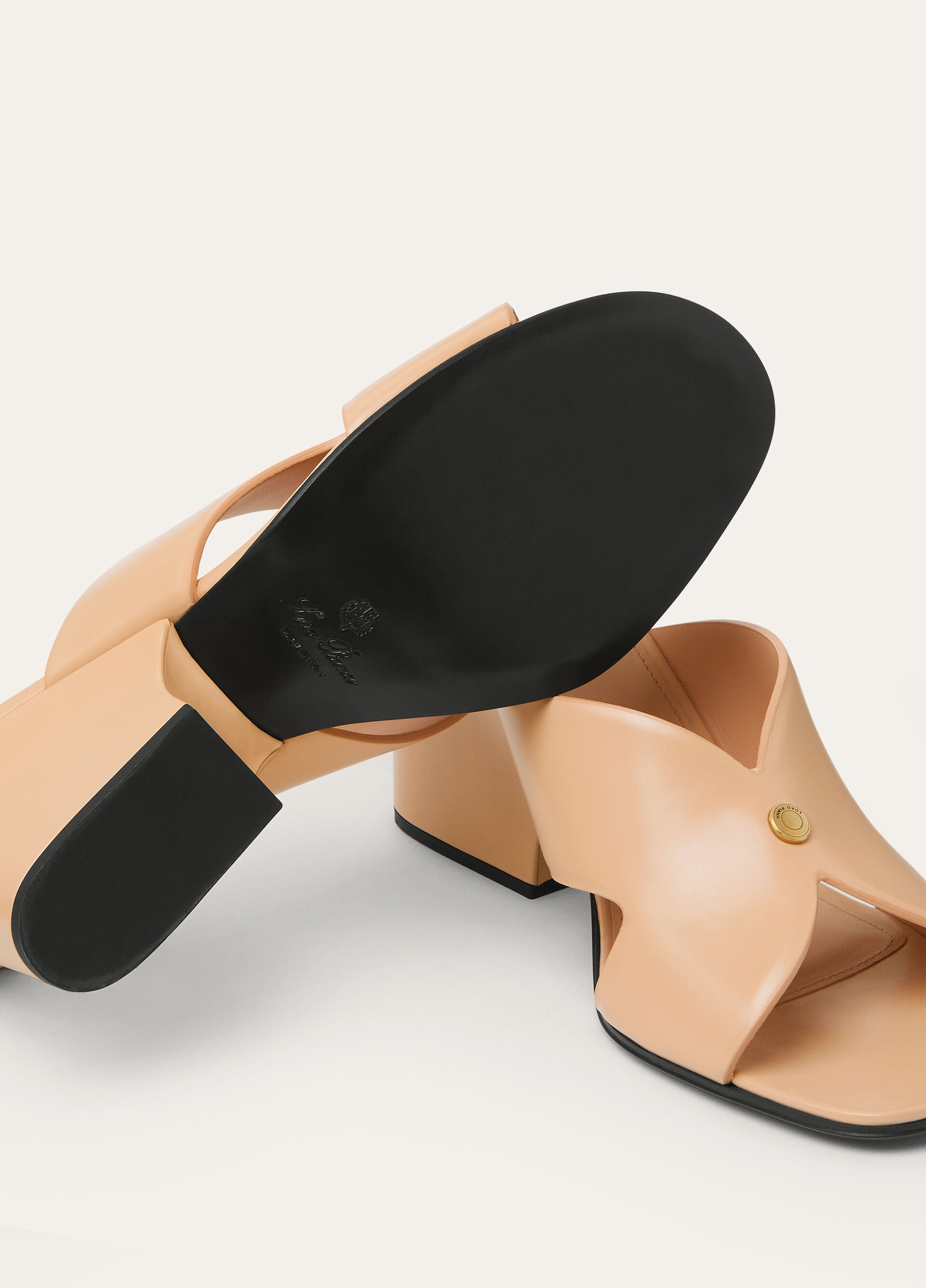 Vera Sandal - Peach Fuzz