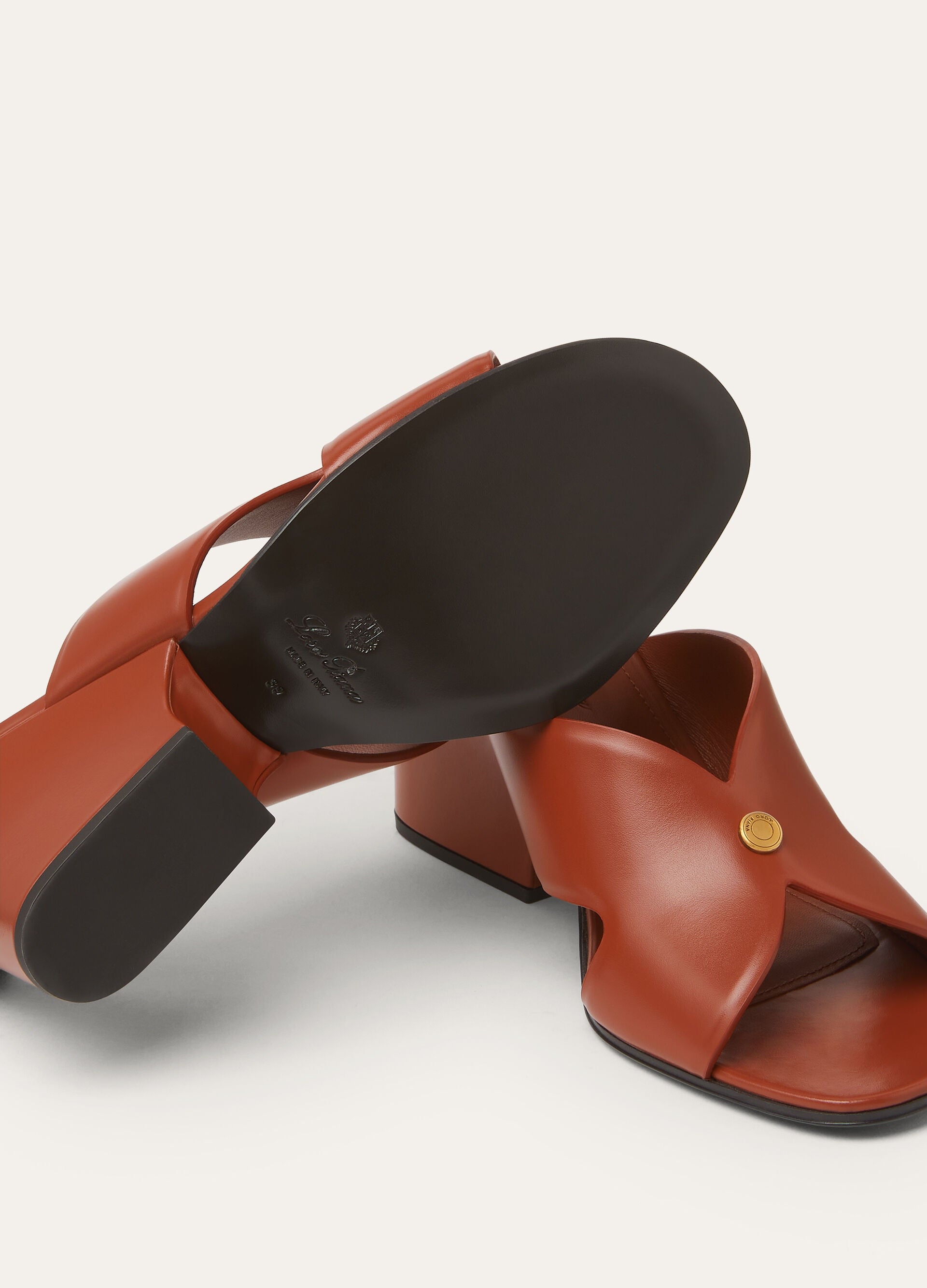 Vera Sandal - Vinegar