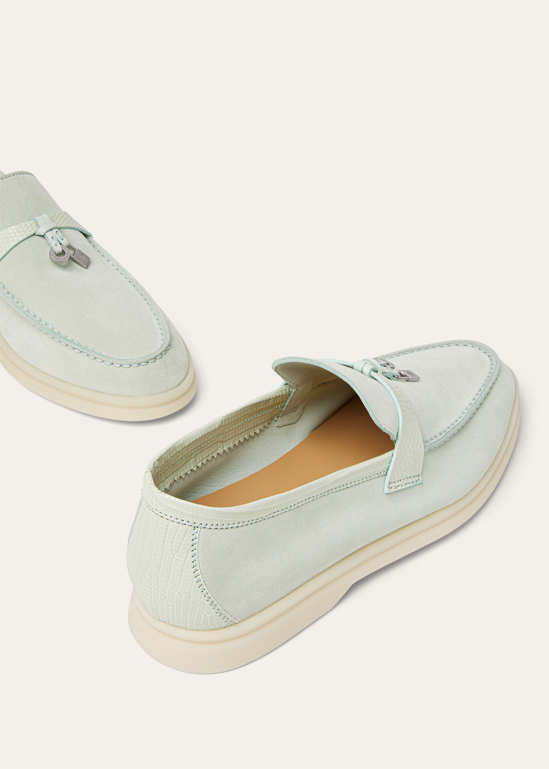 Summer Charms Walk Loafer - Pale Leaf